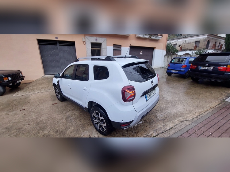 Dacia Duster 1.5 dci 115cv 4x4 foto 16